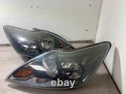 2011 Ford Focus Passenger & Driver Side Front Headlights Pair