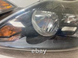 2011 Ford Focus Passenger & Driver Side Front Headlights Pair
