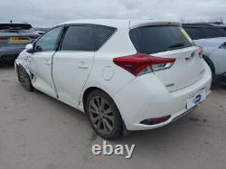 2015 Toyota Auris 1.8 Hatchback Bumper Doors Bootlid Engine Aerial Breaking