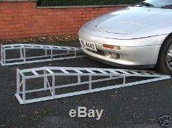 Sports car long low profile, low angle, incline lifting Ramps 2000Kg a pair
