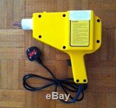 Spot Stud Weld Welder Dent Puller Kit For Car Body Panel 220 V. £219.00 + Vat