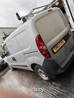2011 Fiat Doblo Blanc 1.3 Cdti Fourgon Complet à Démolir