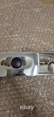 Moulure de couvercle de coffre Jaguar XKR XK 6W8313550AF 2007-2011