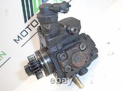 Pompe à carburant Vauxhall Vivaro A 2006-2014 2.0 Diesel M9R-786 95530246, 0445010205