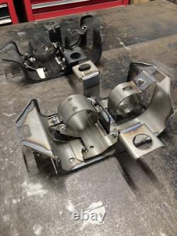 Support de berceau de pompe à carburant Ford Sierra Cosworth