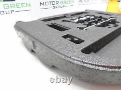 Toyota Corolla 2019-On Estate Kit d'outils pour cric 64777-02400