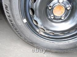 Toyota Proace City 2023 Fourgon Roue en Acier Pneus Michelin 215-65-16 PZ4L0H1690SB